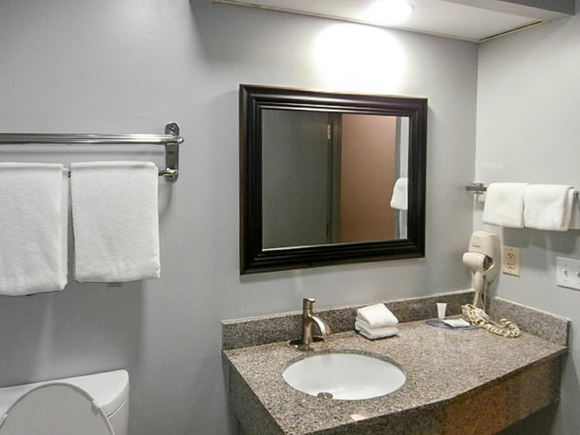 Clarion Pointe Hinesville Near Fort Stewart Экстерьер фото